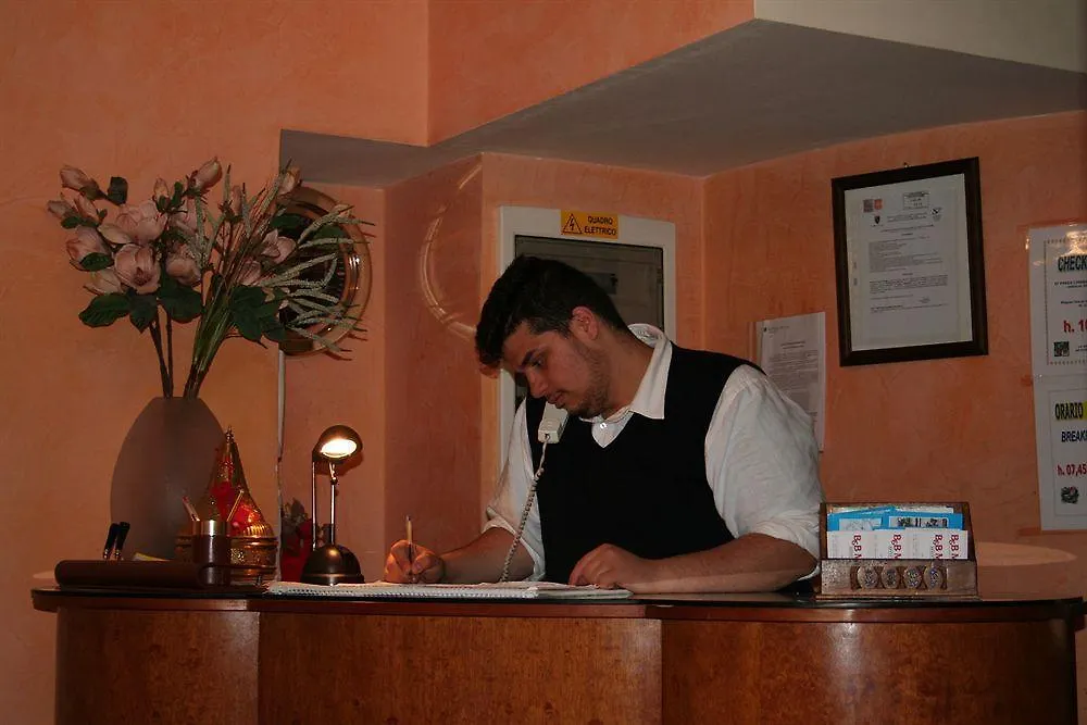 B&B Messina Rome Bed & Breakfast