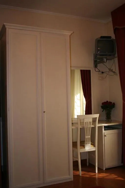 *** Bed & Breakfast B&B Messina Rome Italy
