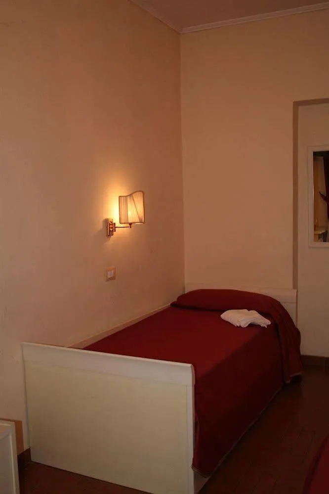 B&B Messina Rome Bed & Breakfast